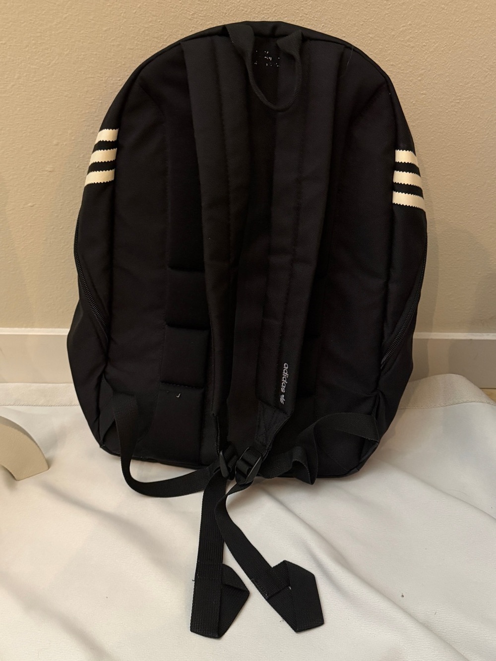Adidas bag - Picture 2 of 3